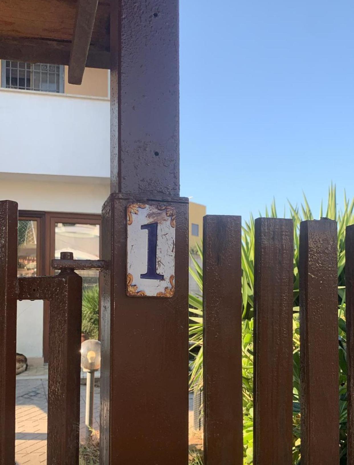 B&B Civitavecchia La Casetta Con Giardino المظهر الخارجي الصورة