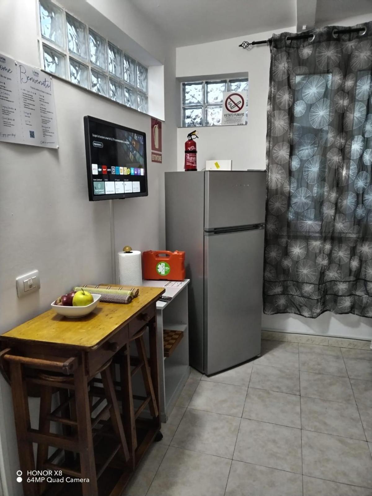 B&B Civitavecchia La Casetta Con Giardino المظهر الخارجي الصورة